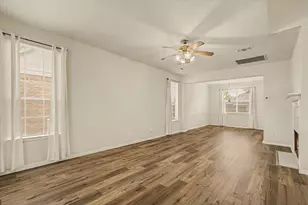 10840 Sycamore Dr N, La Porte, TX 77571 - Photo 9