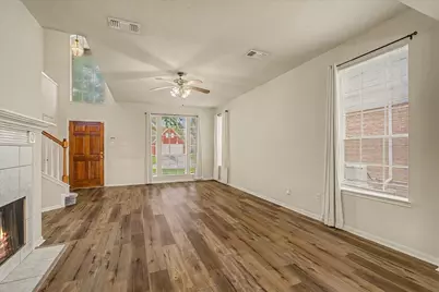 10840 Sycamore Drive N, La Porte, TX 77571 - Photo 7