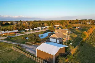 912 County Rd 340, Angleton, TX 77515 - Photo 37