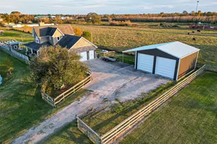 912 County Rd 340, Angleton, TX 77515 - Photo 35