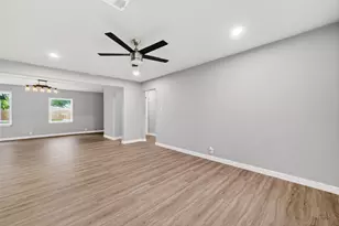 5210 Verdome Ln, Houston, TX 77092 - Photo 7