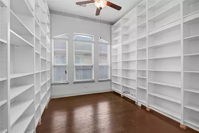 1644 Longwood Glen Lane, Friendswood, TX 77546 - Photo 17