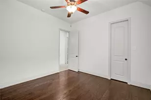 1644 Longwood Glen Ln, Friendswood, TX 77546 - Photo 13