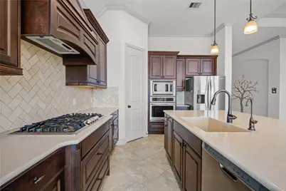 1644 Longwood Glen Lane, Friendswood, TX 77546 - Photo 29