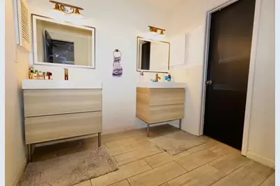 2125 Augusta Drive #1, Houston, TX 77057 - Photo 9