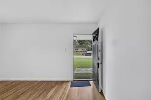 8733 Lugary Dr, Houston, TX 77074 - Photo 5