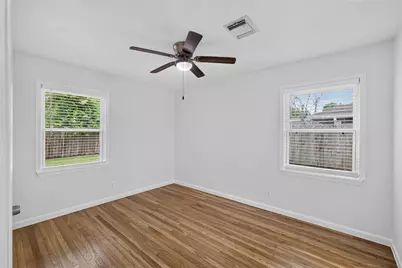 8733 Lugary Drive, Houston, TX 77074 - Photo 25
