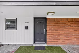 8733 Lugary Dr, Houston, TX 77074 - Photo 3