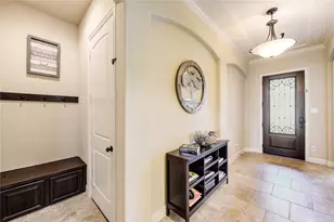 298 Clearwood Dr, League City, TX 77573 - Photo 5