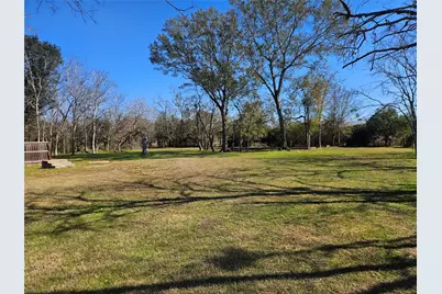 710 Milam Avenue, Eagle Lake, TX 77434 - Photo 13