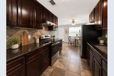 12027 Silver Island Circle, Houston, TX 77067 - Photo 5