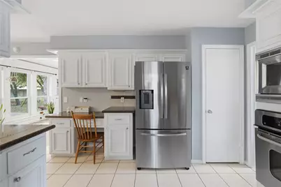 12807 Bowing Oaks Drive, Cypress, TX 77429 - Photo 17