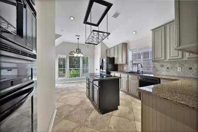 6710 High Knoll Drive, Sugar Land, TX 77479 - Photo 7