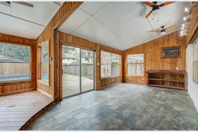 7522 Fernbrook Lane, Houston, TX 77070 - Photo 13