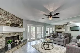 5005 Georgi Ln, Houston, TX 77092 - Photo 9