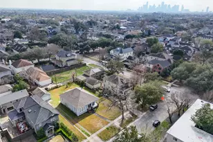 1810 Cortlandt St, Houston, TX 77008 - Photo 13