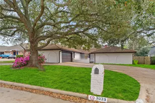 3039 Golden Hills Ln, Missouri City, TX 77459 - Photo 3