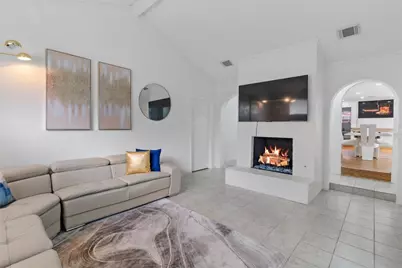 3039 Golden Hills Lane, Missouri City, TX 77459 - Photo 9