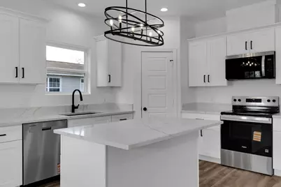 106 Runnels Street, Willis, TX 77378 - Photo 9