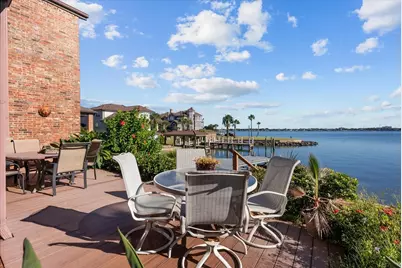 7105 Broadway Street, Galveston, TX 77554 - Photo 5