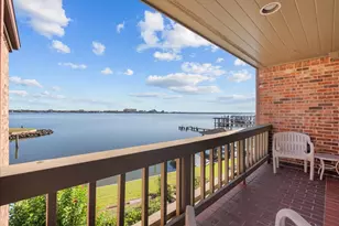 7105 Broadway St, Galveston, TX 77554 - Photo 19