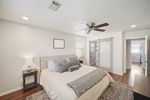 2406 Willowby Dr, Houston, TX 77008 - Photo 15