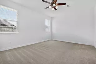 2740 Hidden Hollow Ln, Conroe, TX 77385 - Photo 23