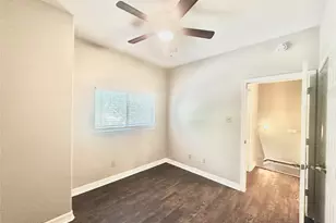 59 Woodland Hills Dr, Conroe, TX 77303 - Photo 9
