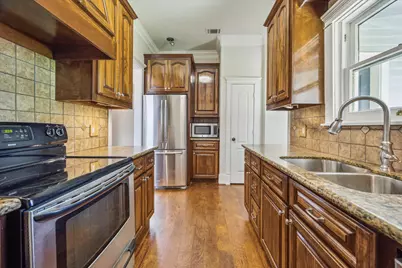 806 Sabine Street, Houston, TX 77007 - Photo 11