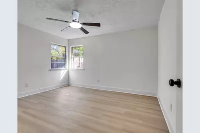 455 Capehill Drive, Houston, TX 77598 - Photo 17