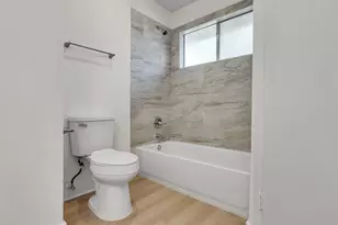 455 Capehill Dr, Houston, TX 77598 - Photo 19