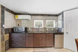 1314 15th St, Galveston, TX 77550 - Photo 15