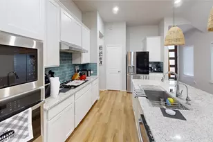 718 Santa Elena Trail, Conroe, TX 77304 - Photo 5