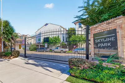 3418 Skyline Village Drive, Houston, TX 77057 - Photo 25