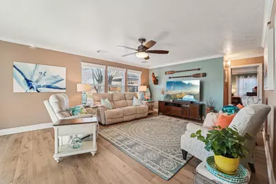 10822 W Dogwood Drive, La Porte, TX 77571 - Photo 9