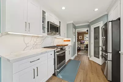 10822 W Dogwood Drive, La Porte, TX 77571 - Photo 5