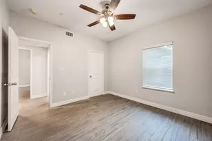 72 Burress St, Houston, TX 77022 - Photo 13