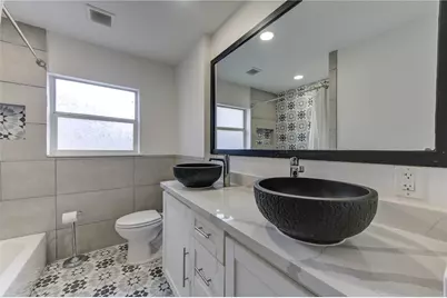 7602 Hammerly Boulevard, Houston, TX 77055 - Photo 25