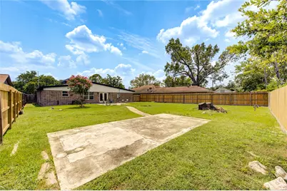 7602 Hammerly Boulevard, Houston, TX 77055 - Photo 29