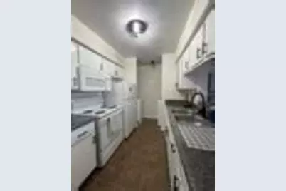 420 Garland Drive #807, Lake Jackson, TX 77566 - Photo 3