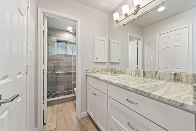 9110 Tooley Drive, Houston, TX 77031 - Photo 19