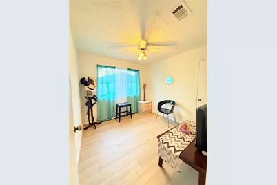 1303 Sterling Green Court, Houston, TX 77015 - Photo 11