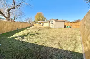 1303 Sterling Green Ct, Houston, TX 77015 - Photo 25