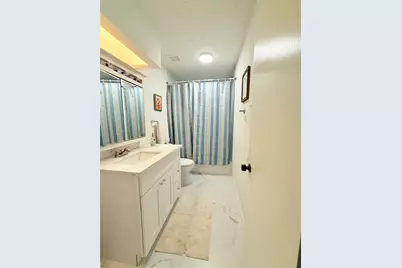 1303 Sterling Green Court, Houston, TX 77015 - Photo 7
