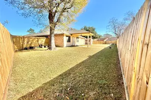 1303 Sterling Green Ct, Houston, TX 77015 - Photo 23