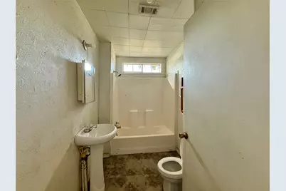 811 S Fenner Avenue, Cleveland, TX 77327 - Photo 9