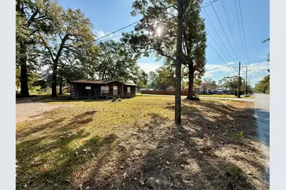 811 S Fenner Avenue, Cleveland, TX 77327 - Photo 3