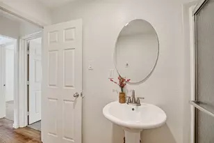 6714 Moss Rose St, Houston, TX 77087 - Photo 19