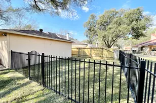 15006 Elmont Dr, Houston, TX 77095 - Photo 9