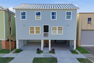 2005 Sealy St, Galveston, TX 77550 - Photo 3